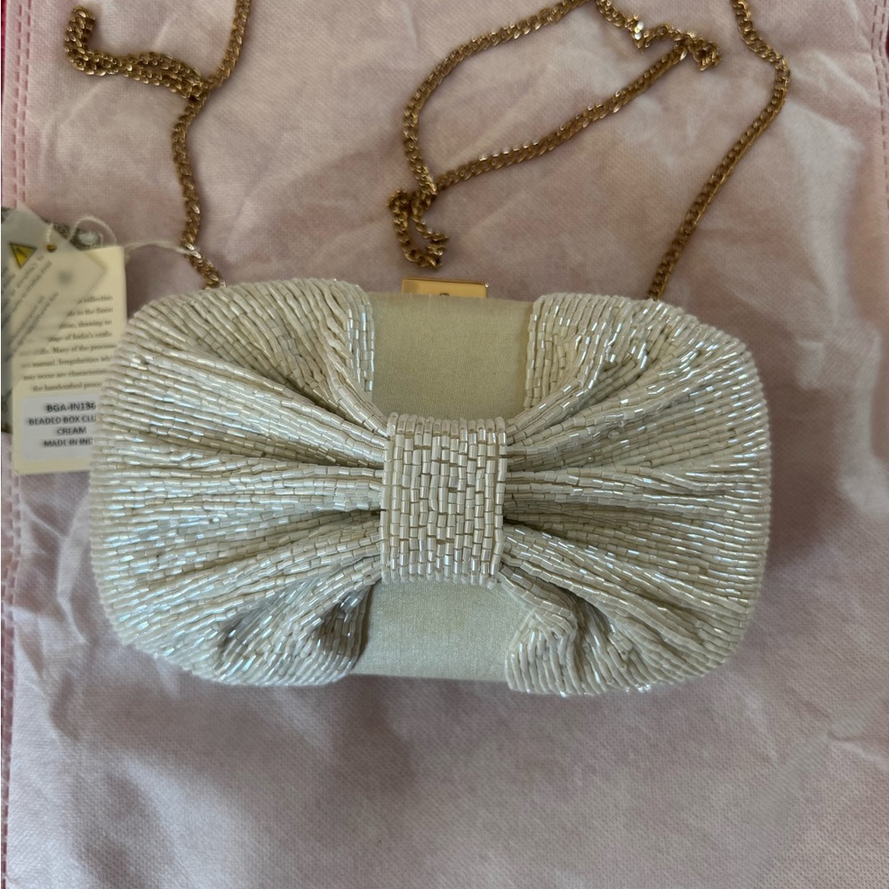 💚Anita Kraft Silver Beaded Clutch